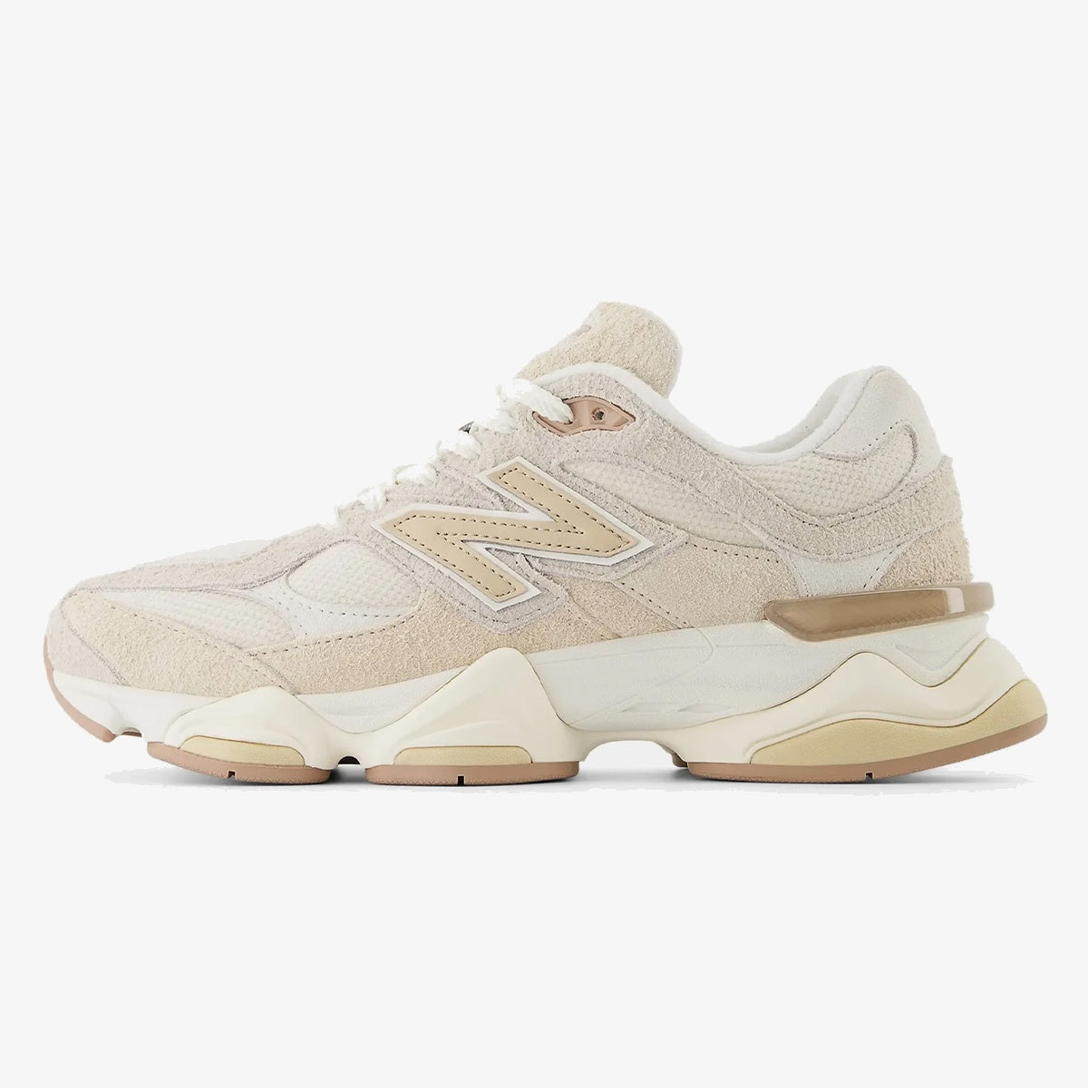 nb bisque sea salt - Bisque Sea Salt sneaker with suede overlays and chunky midsole