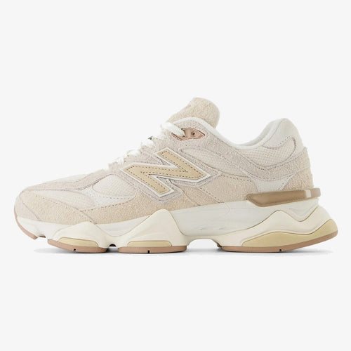 nb bisque sea salt - Bisque Sea Salt sneaker with suede overlays and chunky midsole