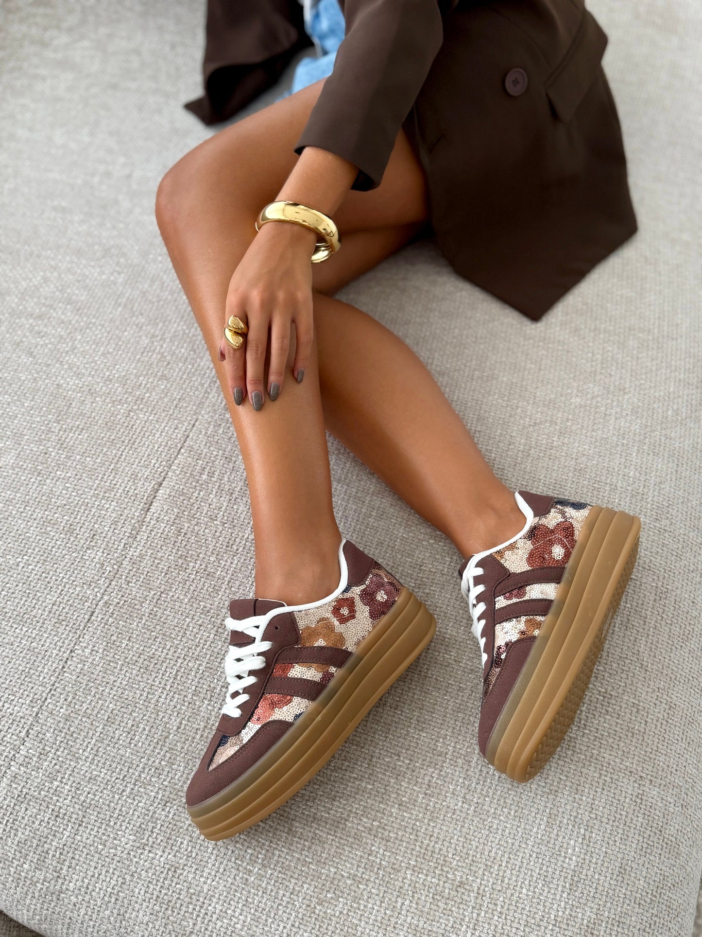 Sneakers - AMANA