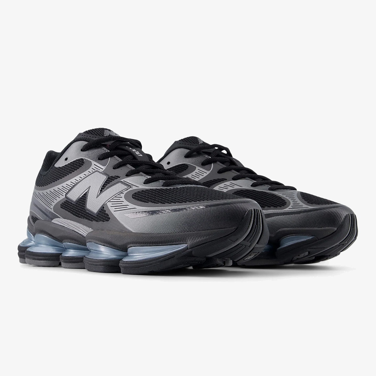 visible tech sneaker - Side product view