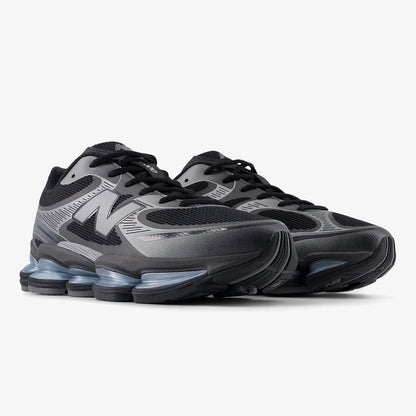 visible tech sneaker - Side product view