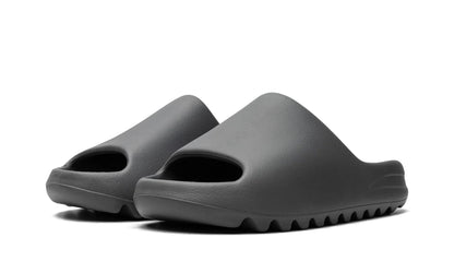 Yeezy Slide Slate Grey ID2350