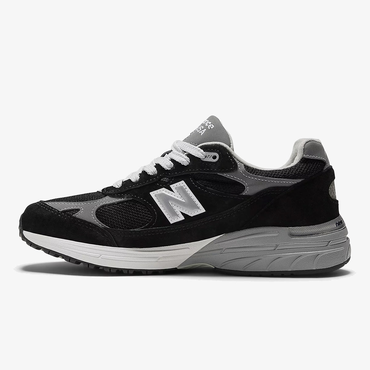nb black white - Black and white ARDELIXA sneaker with mesh upper, suede overlays, and white midsole