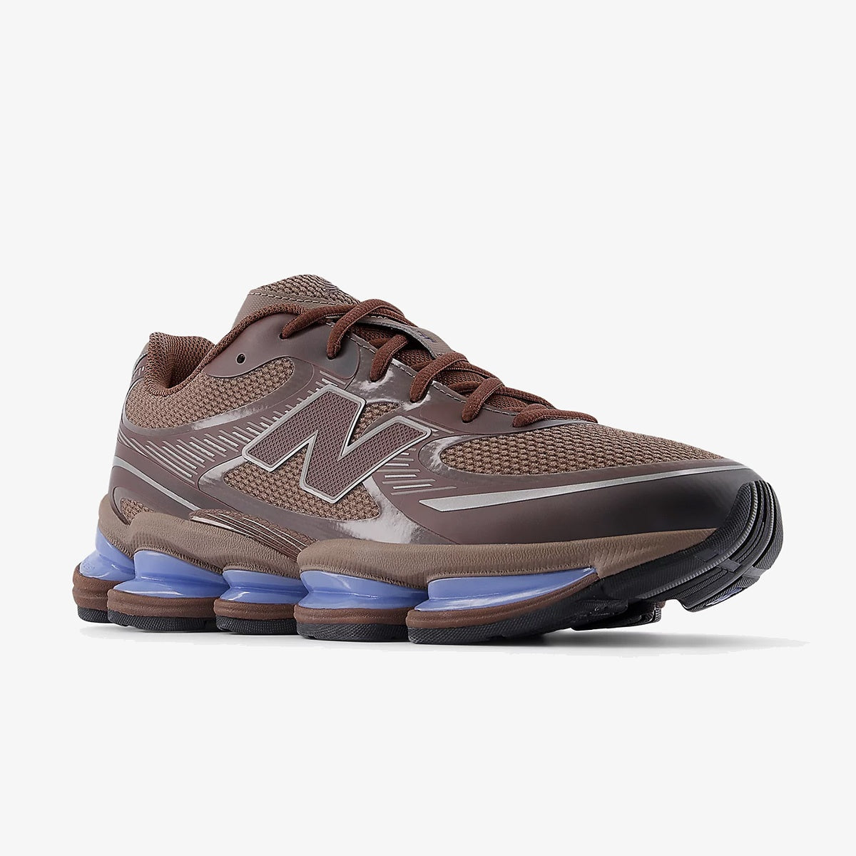 visible tech sneaker - Side product view