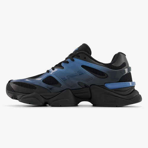 ARDELIXA X Sea Stone Black sneaker with dark upper, TPU cage and chunky sole